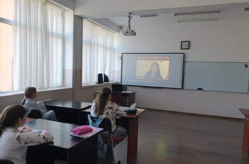  Școala din Salva va fi dotată dotată cu mobilier și echipamente IT