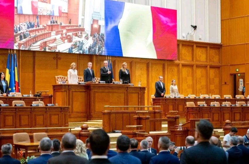  Parlamentarii PNL au votat  legea pentru eliminarea pensiilor speciale ale parlamentarilor