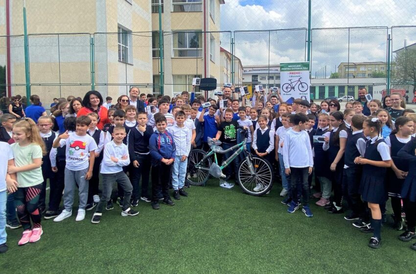  Campionii reciclării, premiați! 63 de tone de deșeuri reciclabile, adunate în cele 11 școli participante