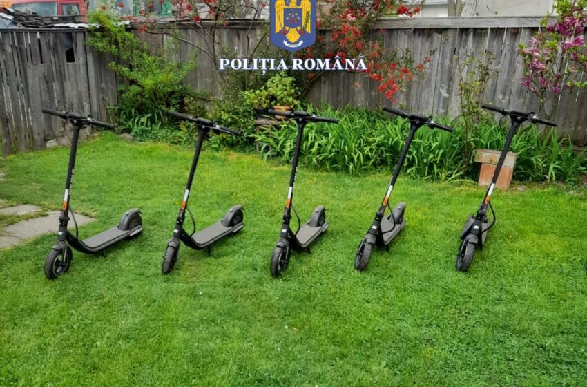  Patru tineri din județul Mureș, reținuți după ce au furat 5 trotinete electrice din localitatea Prundu Bârgăului