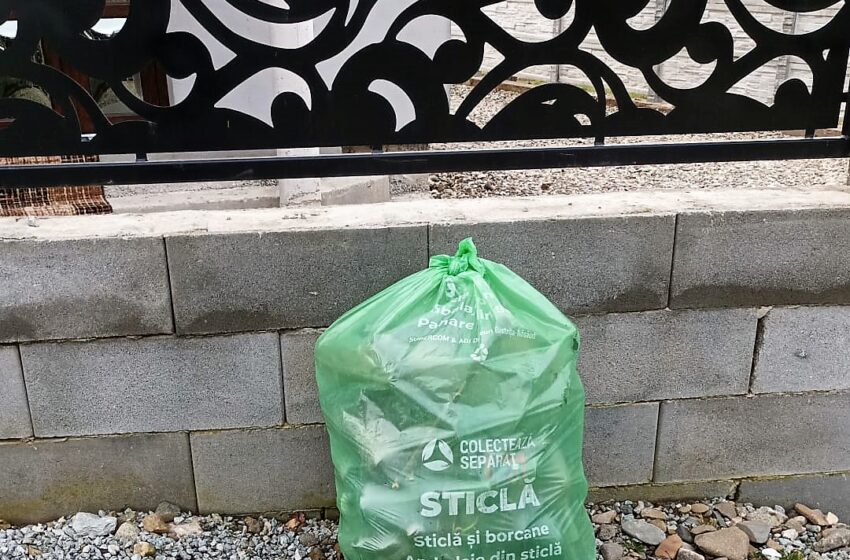  Luni, 17 iulie, se colectează sacul verde pentru deșeurile reciclabile din sticlă din Comuna Budacu de Jos