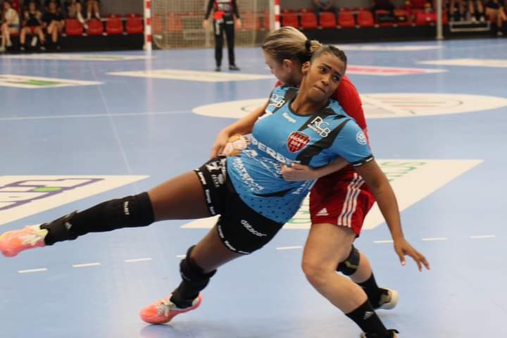  Handbal: Gloria 2018 termină la egalitate amicalul jucat cu Debrecen. FOTO