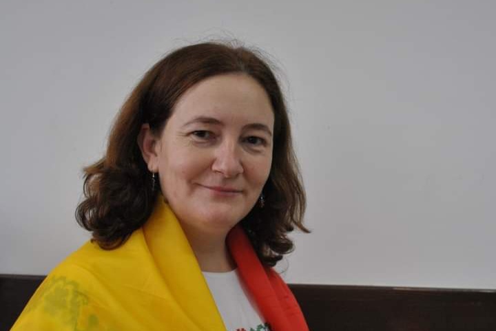  Cristina Rusu: Cum se împart orele de catedră? De domnul director, să ne înțelegem…