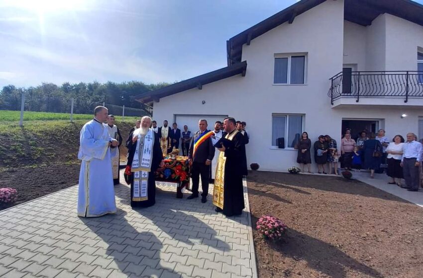  A fost sfințită noua Casă Parohială din Sânmihaiu de Câmpie. FOTO