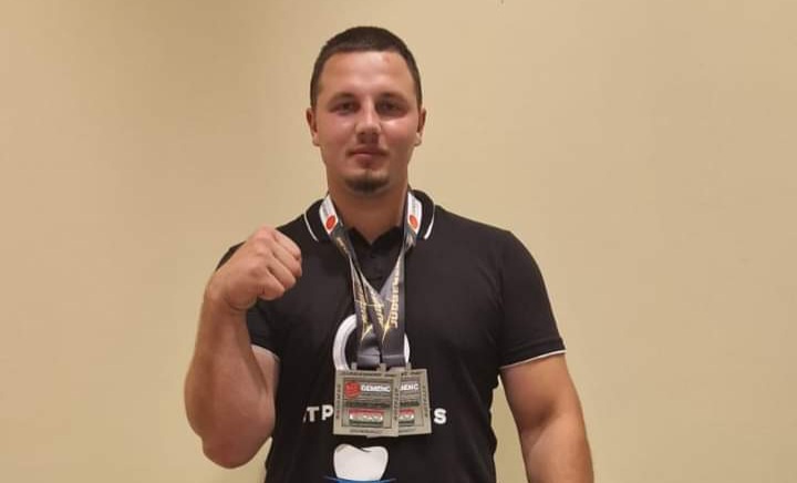  Bârgăuanul Buta Tiberius, a cucerit 2 medalii de Argint la Cupa Mondială de Skandenberg din Ungaria