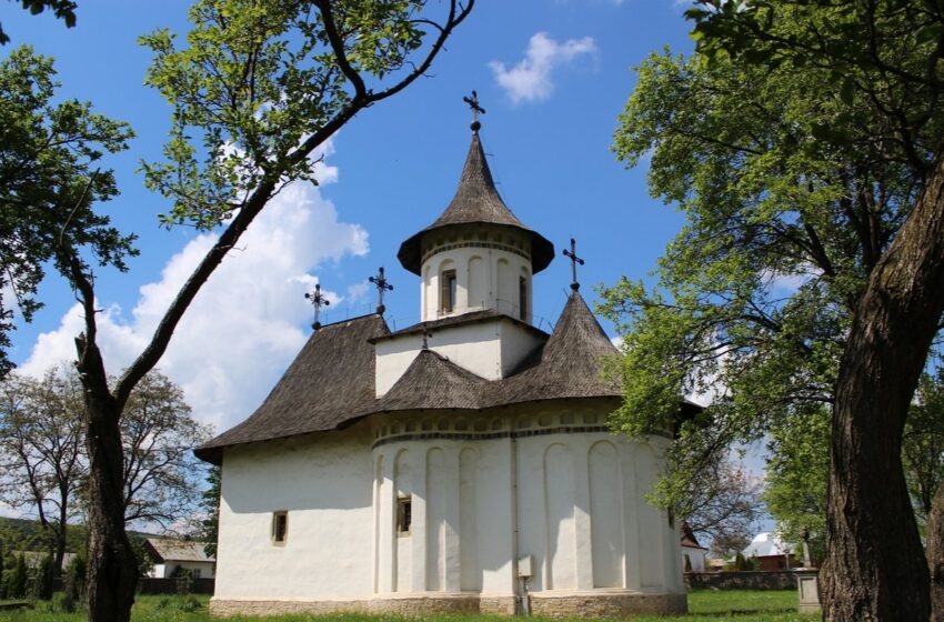  Este Ziua Înălțării Sfintei Cruci