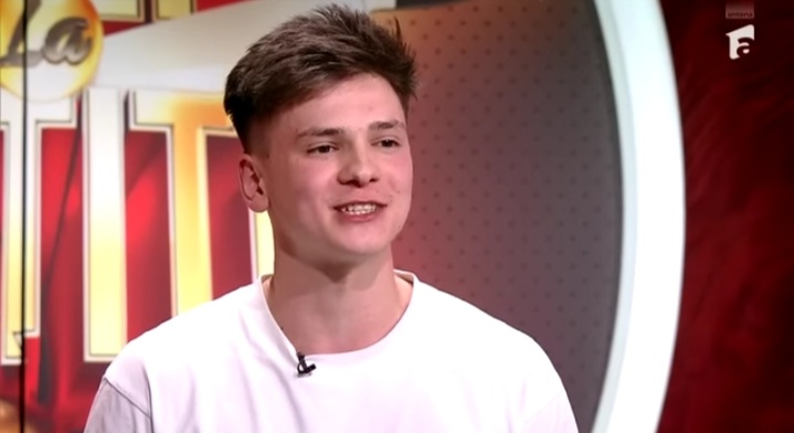  Bistrițeanu Ionuț Moldovan a primit 3 cuțite în celebrul show Chefi la cuțite de la Antena 1. VIDEO
