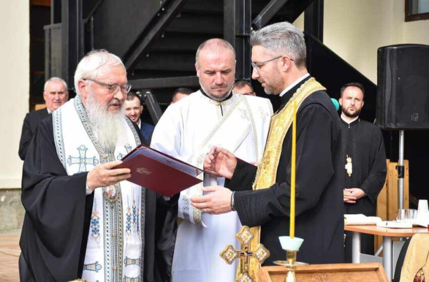  Preotul bistrițean Tudor Mudure-Iacob a primit „Crucea Transilvană” pentru clerici