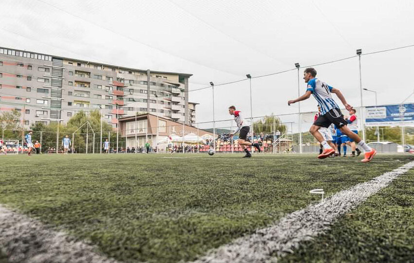  Minifotbal Bistrița: Blue Eagles si Gașca  lui Eminescu produc surprizele  etapei a 12-a. Rontransmar și Comelf rămân în fruntea clasamentului ligii a 3-a