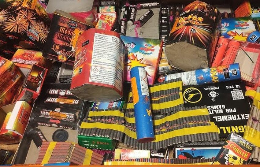 Bistrița: Peste 900 de bucăți de articole pirotehnice, confiscate de polițiști în urma unor controale