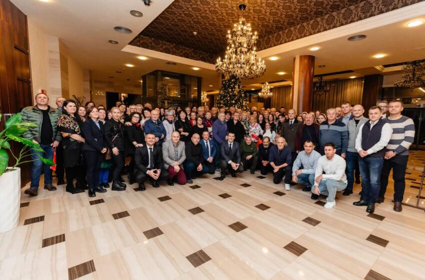  Gala „Profesori de poveste” organizată de Liceul cu Program Sportiv Bistrița. FOTO