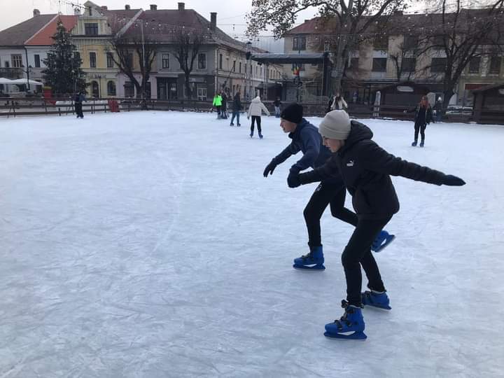  Gratuit la patinoar, în săptămâna „Școala altfel”!