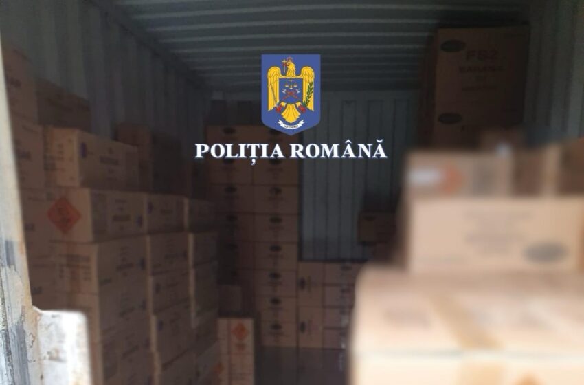  3,5 tone de kg. de articole pirotehnice, descoperite de polițisti la o firmă din Năsăud. FOTO