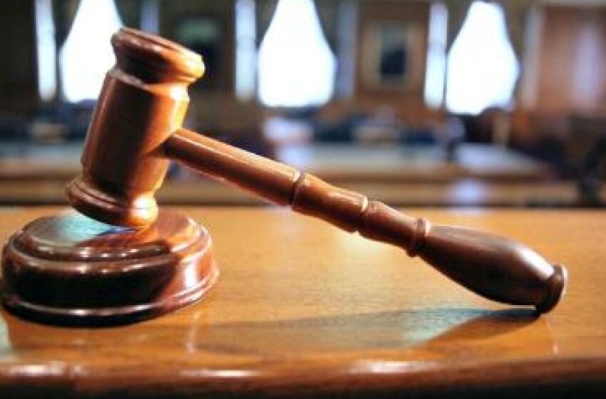  Scandal la Tribunal: Un bărbat și o femeie au fost amendați după ce au făcut scandal la Tribunalul Bistrița-Năsăud