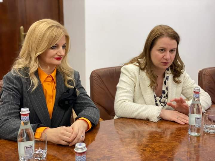  Diana Morar: Vizită întreprinsă de doamna ministră a educatiei Ligia Deca, în județul nostru, are ecouri pozitive. VIDEO