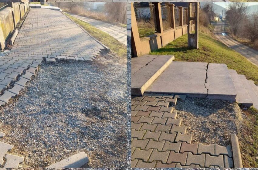  Se „evaporă” pavajul din fața Bisericii Reformate din cartierul Sărata. FOTO