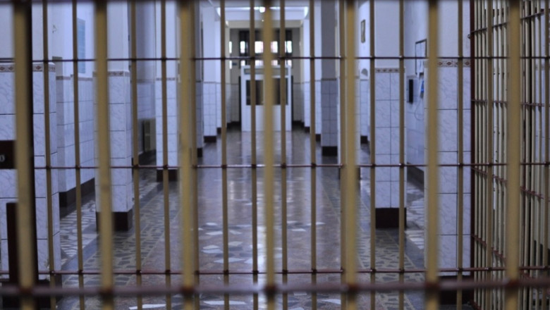  Două femei din Bistrița au fost încarcerate în penitenciarul Gherla proxenetism în formă continuată