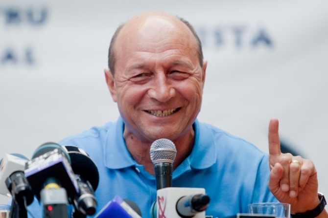  Fostul presedinte al României, Traian Băsescu: „Mi se rupe sufletul să-i văd pe Boc, Falcă, Blaga comasaţi cu PSD”