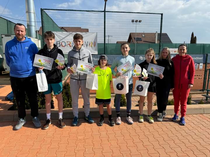  Tenis: Ioana Șandru și David Popa sunt câștigătorii Circuitului Național FRT Aquavia – Trofeul BTM. FOTO