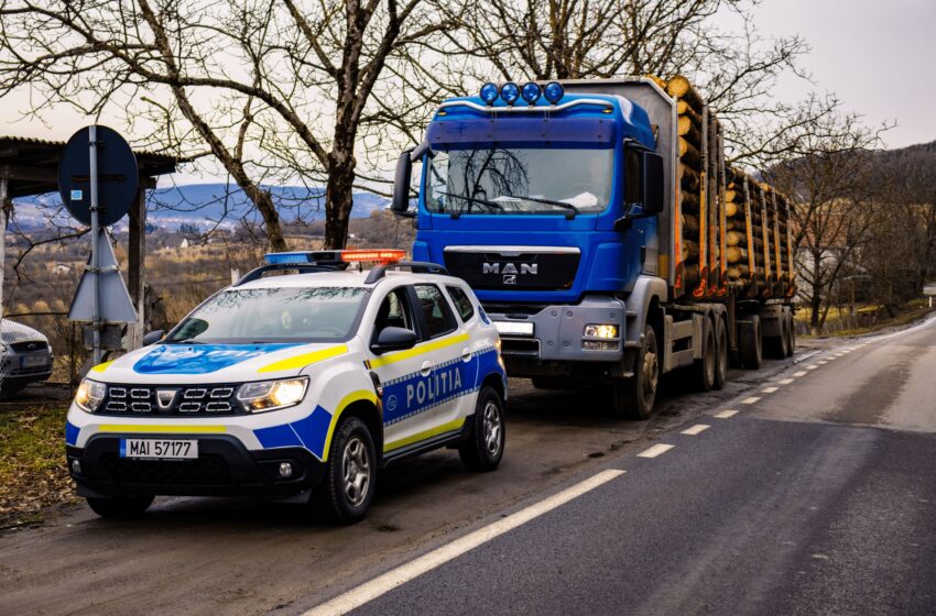  Material lemnos fără documente legale, confiscat la Bistrița-Bârgăului. FOTO
