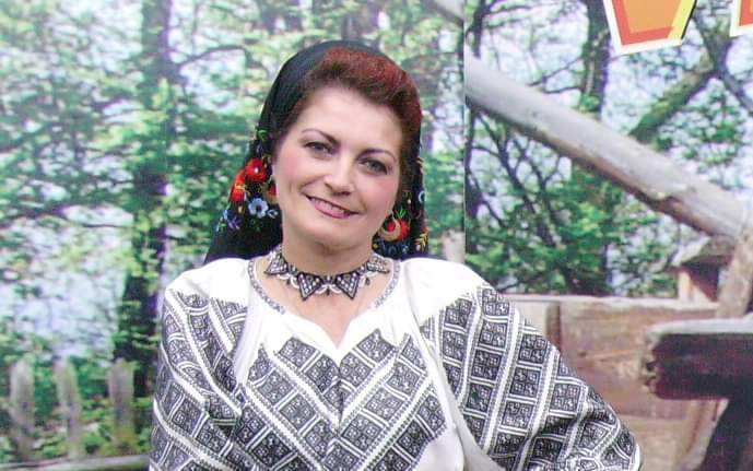  Doliu în folclorul de pe Valea Someșului. Dorina Grad născută la Beclean va cânta în corul îngerilor