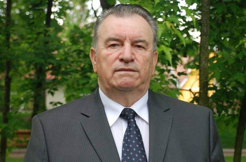  La mulți ani,VASILE MOLDOVAN, fost primar al municipiului Bistriţa!