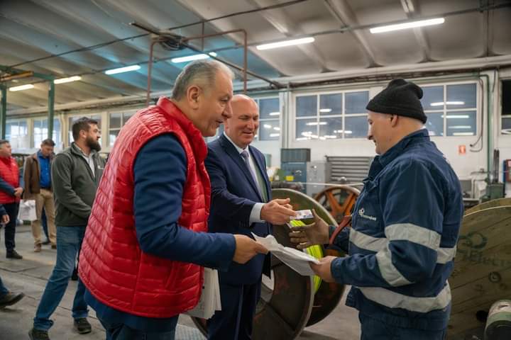  Emil Radu Moldovan și Gabriel Lazany, au vizitat fabricile Betak și Electroplast. FOTO