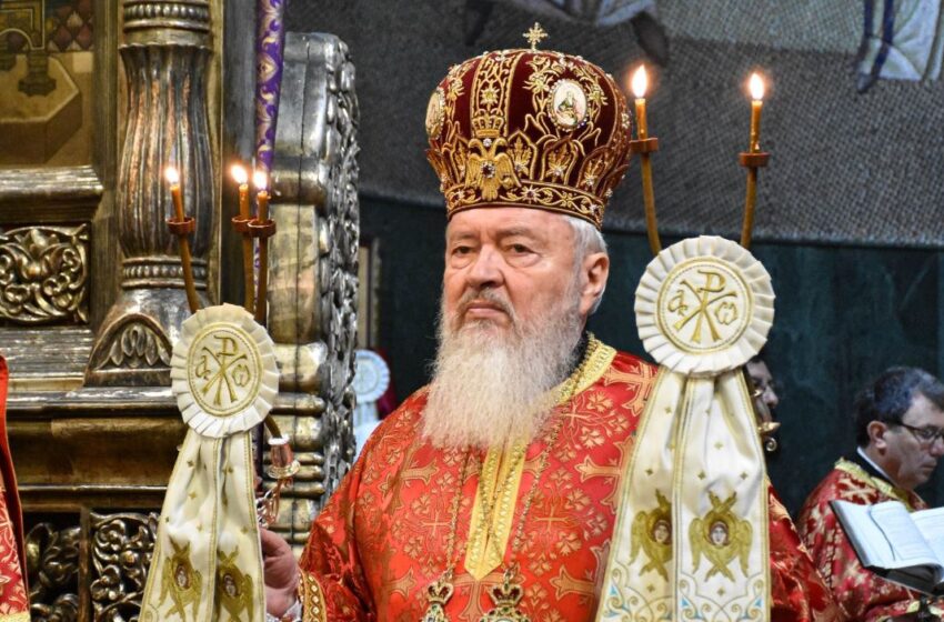  Mitropolitul Andrei Andreicuţ, în Pastorala de Paşte: Pacea vine de la Hristos Dumnezeu