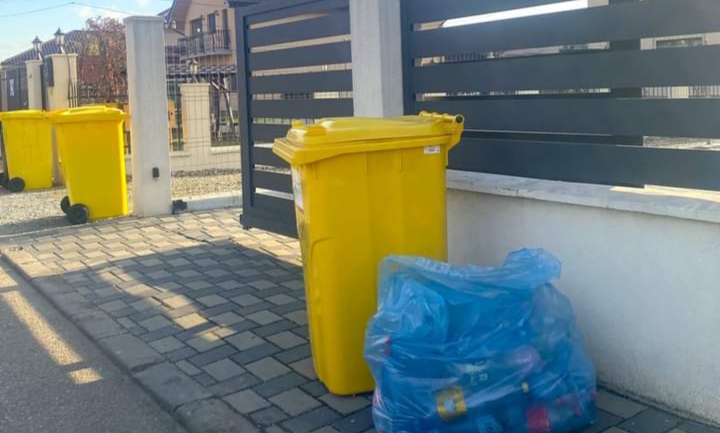 Pubela galbenă se colectează miercuri în municipiul Bistrița și localitățile componente, excepție Unirea. FOTO
