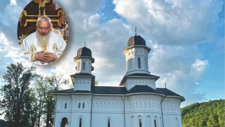  Hram la Mănăstirea Dobric de Sfinții Constantin și Elena