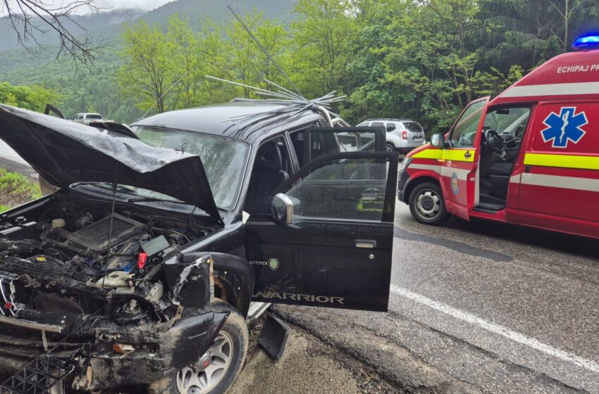  Accident rutier la Valea Străjii. Doi bărbați au ajuns la spital. FOTO