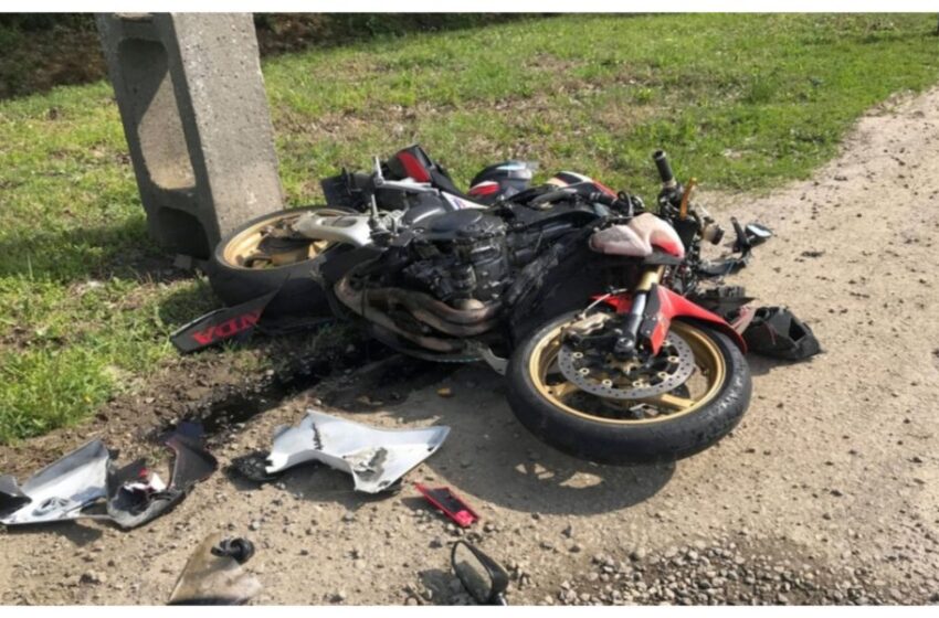  TRAGEDIE: Un motociclist a murit într-un accident rutier la Podirei