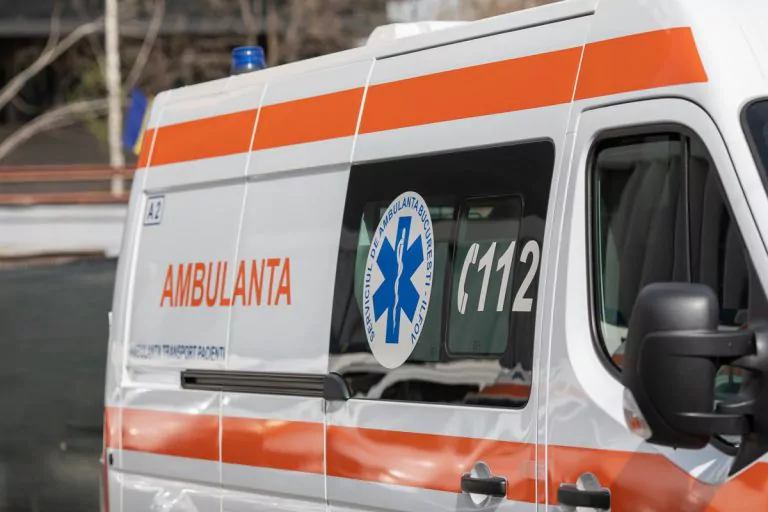  Accident rutier la Beclean. Trei victime au ajuns la spital