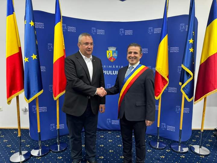  Primarul Ioan Turc vizitat la Primăria Bistrița de Președintele Senatului Nicolae Ciucă. FOTO/VIDEO