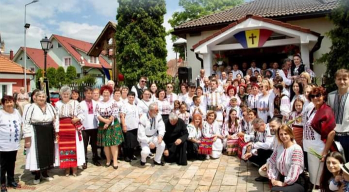  BUCURIA RUSALIILOR, ediția a VIII-a, duminică la Așezământul Religios „Sfântul Vasile Cel Mare”