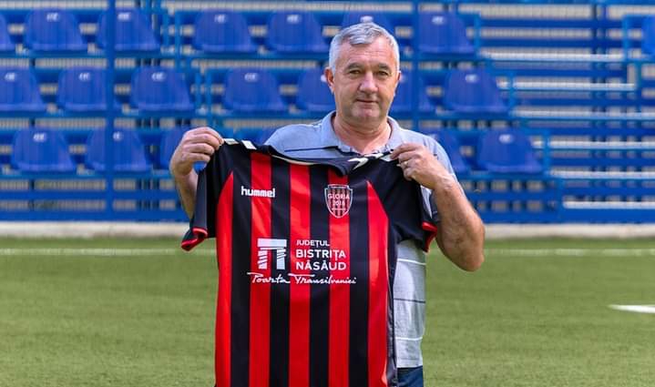  𝗠𝗜𝗥𝗘𝗟 𝗔𝗟𝗕𝗢𝗡 este antrenorul principal al echipei feminine de fotbal a Gloriei 2018!