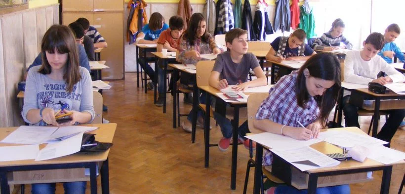  Elevii din Bistrița-Năsăud încep astăzi Evaluarea Națională