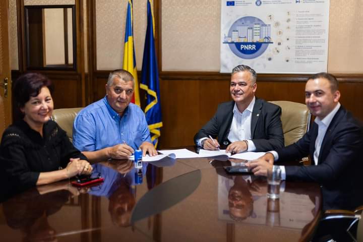  Bogdan Ivan anunță investiții de 10 milioane de lei pentru modernizarea drumurilor din comuna Parva