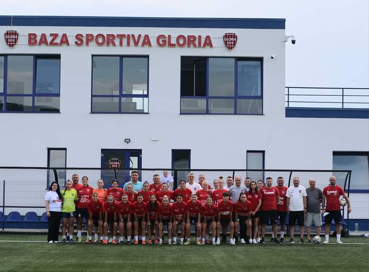  Echipa de fotbal feminin a Gloriei 2018 s-a reunit pentru pregătirea noului sezon din Superligă. FOTO