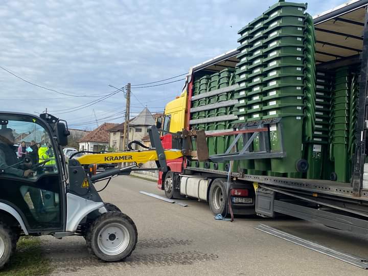  Puteți ridica pubela verde de la sediul Supercom de pe str.Drumul Cetății, Nr.11, din Bistrița