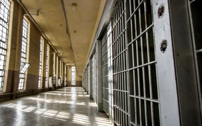  Mandat de executare a pedepsei cu închisoarea pentru un tânăr de 24 de ani din județul Cluj