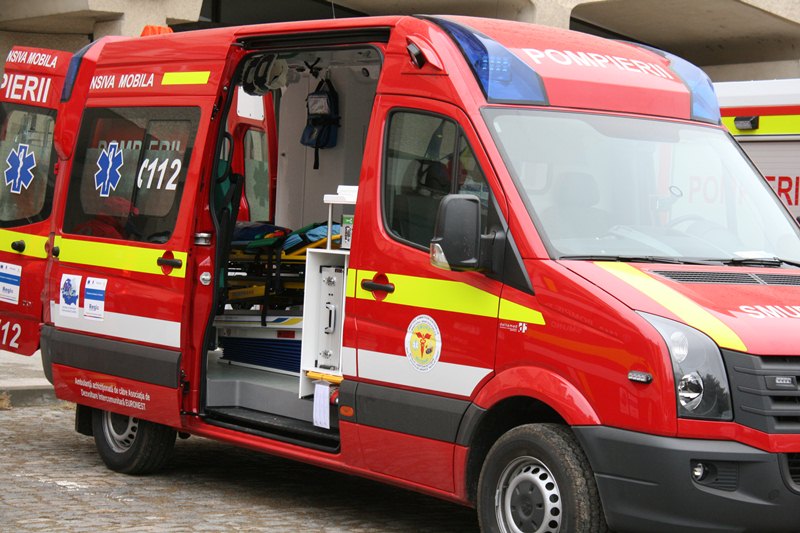  Accident rutier la Sărățel. O femeie de 35 de ani și un bărbat de 82 de ani au ajuns la spital