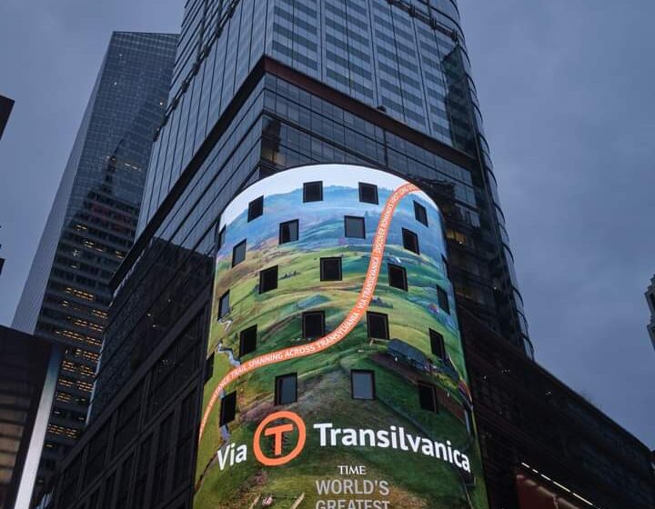  Via Transilvanica a apărut pe celebra Times Square din New York
