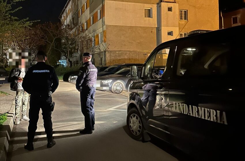  Tânăr de 18 ani din Bistrița prins drogat în Parcul Municipal de jandarmii bistrițeni