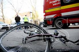  Accident! Biciclist lovit de o mașină la Nimigea de Jos