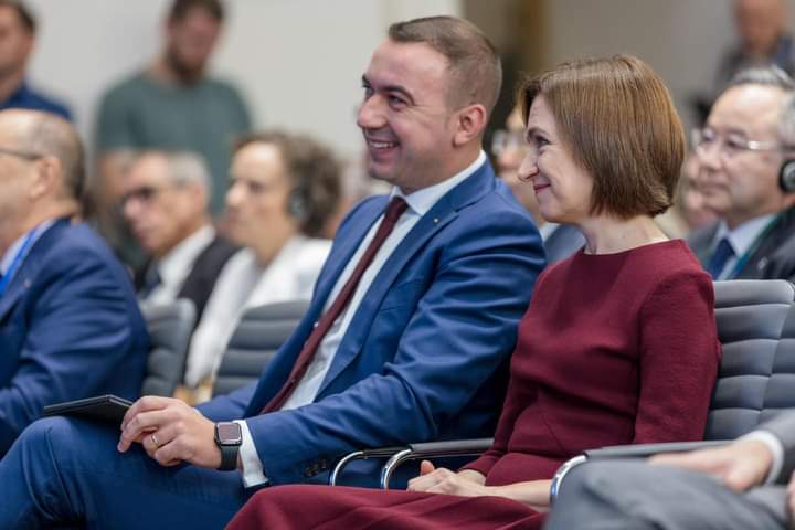  Ministrul Bogdan Ivan s-a întâlnit la Chișinău cu Maia Sandu, Președinta Republicii Moldova. FOTO