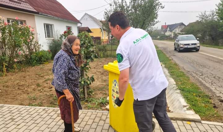  MIERCURI 25 SEPTEMBRIE 2024 se colectează PUBELA GALBENĂ în Cartier UNIREA din Bistrița. FOTO