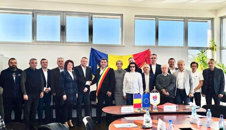  Inspectorul Școlar General, Cristian Nicula, a fost ales astazi viceprimar al oraşului Beclean