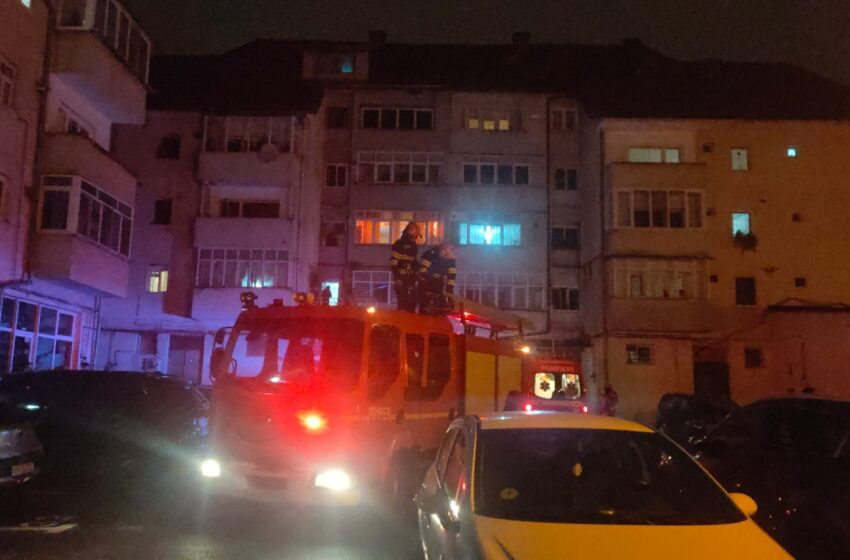  TRAGEDIE! Două femei și un bărbat au murit intoxicați cu gaz într-un apartament din Bistrița. FOTO/VIDEO