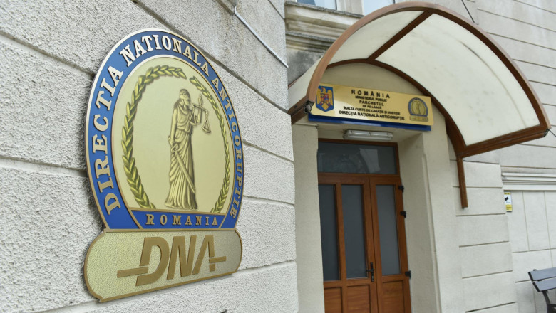 Procurorii DNA și ofițerii DGA au descins în această dimineață la Primăria Nimigea